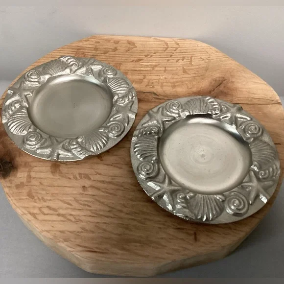 ⚫️ Pair of Sanibel Shores Pewter / Aluminum Crafted Candle Holders - Decor - Picture 5 of 16